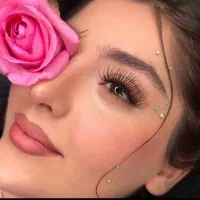 خدمات و آموزش لاین مژه و ابرو