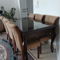 میز غذا خوری با صندلی