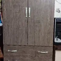 کمد دو درب کاملا سالم جادار  بدون کوچکترین ایراد