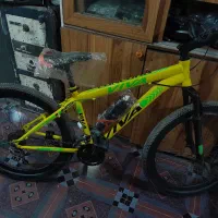 دوچرخه در حد نوع|دوچرخه، اسکیت، اسکوتر|آشخانه, |دیوار