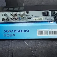 یک دستگاه گیرنده تلوزیون.X.VlsloN