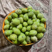 زیتون سبز شکسته