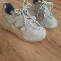 کفش بسیار شیک و نو سایز37