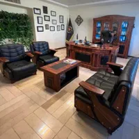 طراحی میز پذیرش کانتر/صندلی طبی گردان مبلمان مدرن|دفتر کار|سنندج, |دیوار