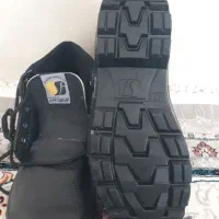 کفش‌ایمنی‌نو‌نو‌‌دو‌جفت