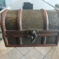 قاب صندوق چوبی نقلی