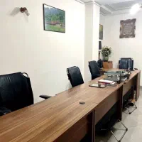 کارشناس فروش تلفنی خانم