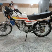 موتور سیکلت cgl