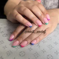 ترمیم و کاشت و انواع خدمات ناخن با نازلنرین قیمت