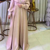 یک عدد لباس مجلسی سایز ۳۶تا۴۰اندازه میشه