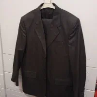 کت و شلوار مردانه سایز ۴۸ ، فقط دو بار پوشیده شده