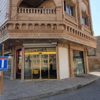 مغازه-تجاری-بر-خ-اصلی