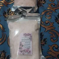 نمک دریا،نمک صورتی،زعفران،حوله دست بافت و یزدی