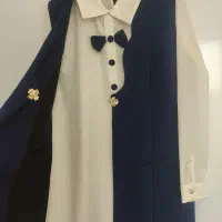 سارافون به همراه زیر|لباس|میانه, |دیوار