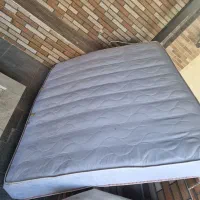 کمد بلند و تخت دونفر درحد نو