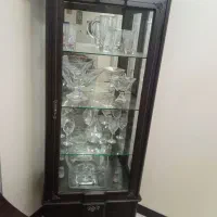 ویترین تمام چوب سالم درحد نو