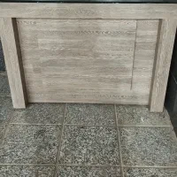 میز اداری و کامپیوتر و کنفرانس