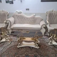 مبل نیمه سلطنتی