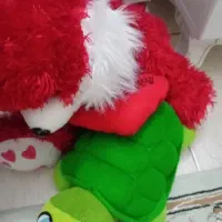 عروسک|اسباب‌بازی بچه|قم, انسجام|دیوار
