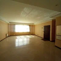 آپارتمان ۱۳۰ متری خوش نقشه در امیرآباد شمالی