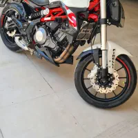 بنلی دو سیلندر ۳۰۰ سفید|موتورسیکلت|خرم‌آباد, |دیوار