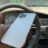 اپل iPhone 12 Pro Max با حافظهٔ ۲۵۶ گیگابایت