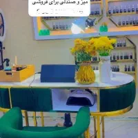 میز ناخن و صندلی