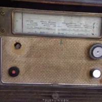 رادیو قدیمی|کلکسیون اشیاء عتیقه|تربتحیدریه, داروپخش|دیوار