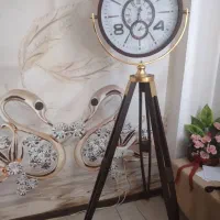 ساعت پایه دار