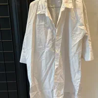 تعدادی لباس|لباس|آمل, |دیوار