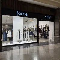 فروشنده خانم