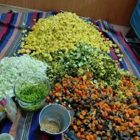 ترشی مخلوط خونگی|خوردنی و آشامیدنی|فولادشهر, B7|دیوار