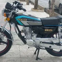 موتور سیکلت ۲۰۰ پرواز