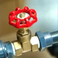 لوله کشی آب وفاضلاب نصب شیرآلات آبگرمکن پمپ