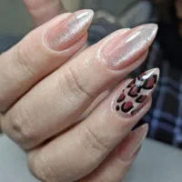 کاشت ناخن/کاشت مژه هیدن/لیفت و لمینت مژه و ابرو