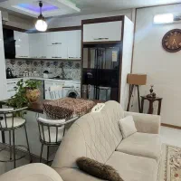 آپارتمان همکف ۴واحدی دوخوابه