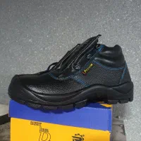 کفش ایمنی|کیف، کفش، کمربند|رباطکریم, شهرک صنعتی صباشهر|دیوار