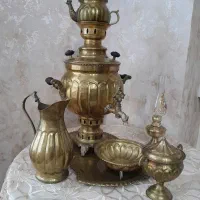 سماور۶لیتری ذغالی برنجی آنتیک ودوری بامهرروس