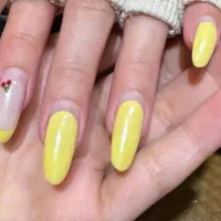 استخدام مژه کارو ناخن کار در سالن زیبایی