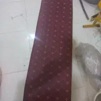 نیمکت  دونفره کارگاهی روکش چرم در دورنگ زرشکی وکرم