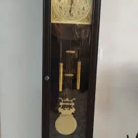 ساعتی ایستاده