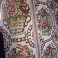 یک جفت پشتی|پشتی|کرج, حصارک پایین|دیوار