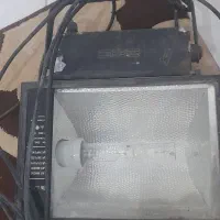 نورافکن بزرگ سالم دوعدد ودو عدد کپسول گاز