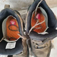 کفش کوه|کیف، کفش، کمربند|فومن, |دیوار