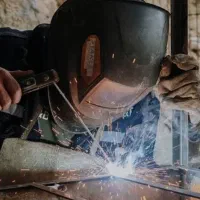 خدمات جوشکاری