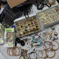 بدلیجات‌های مارک و برند و نو و اقتصادی|عمده‌فروشی|زرقان, |دیوار