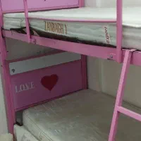 تخت دو طبقه