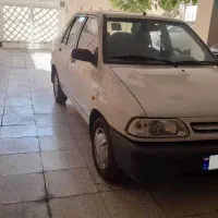 مدل ۹۶ بی رنگ
