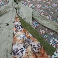 دوعدد کاپشن