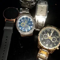 ۵عدد ساعت باطری ها تازه عوض شده